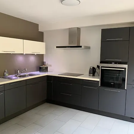 Fully Furnished House, Wifi, Garage * Chaffours