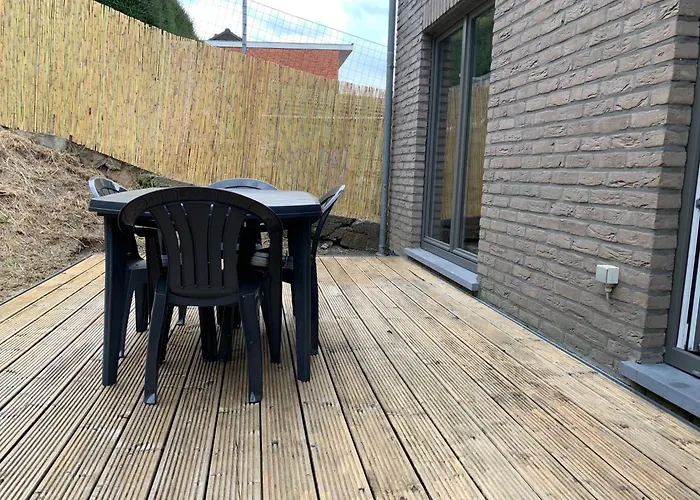 Fully Furnished House, Wifi, Garage Chaffours