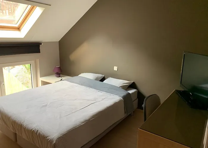 Fully Furnished House, Wifi, Garage * Chaffours