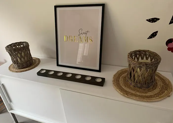 Fully Furnished House, Wifi, Garage * Chaffours